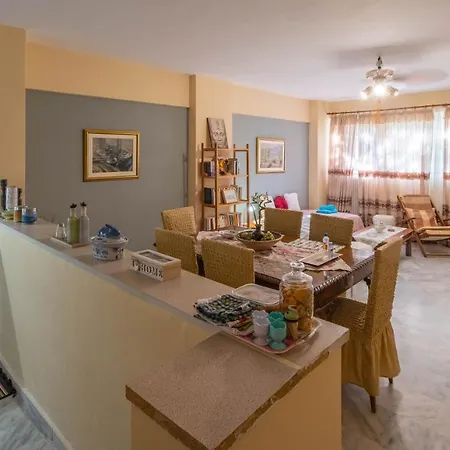 ισόγειο στη Διαμέρισμα *